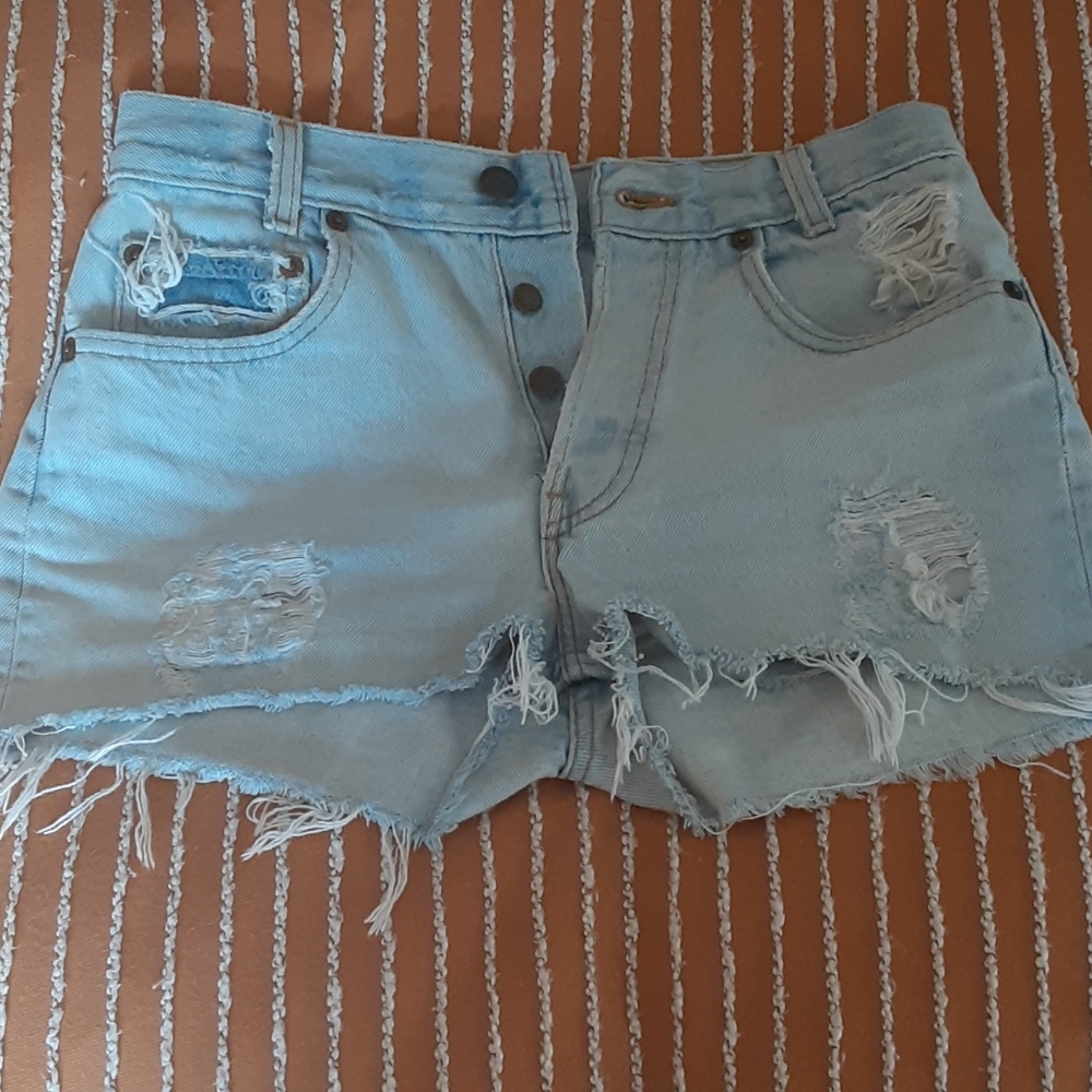 Levis cutoff shorts